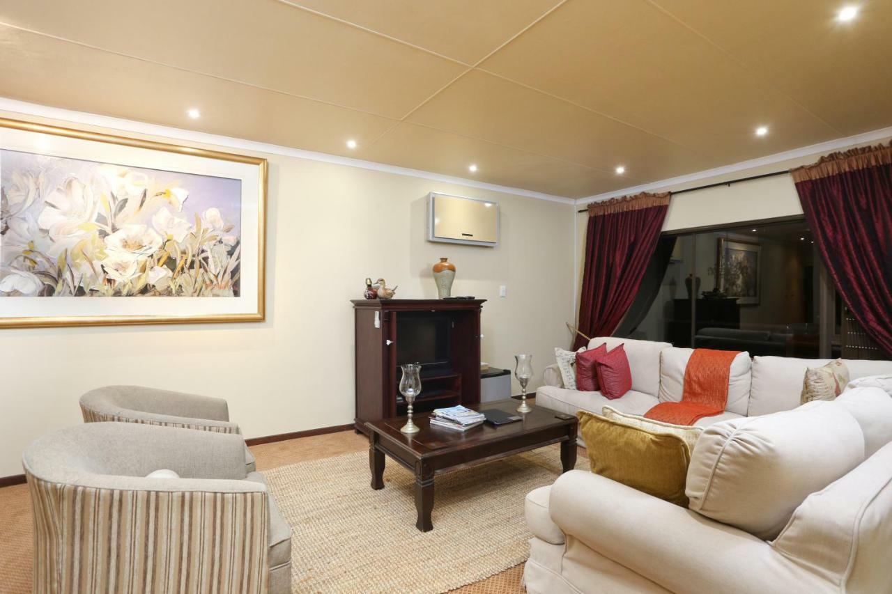 Shangri-La Manor (Adults Only) Hoekwil Εξωτερικό φωτογραφία